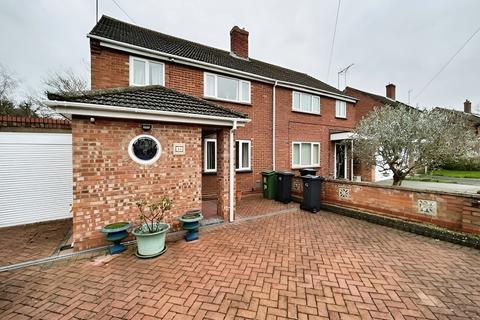 3 bedroom semi-detached house to rent, Forest Road, CB1