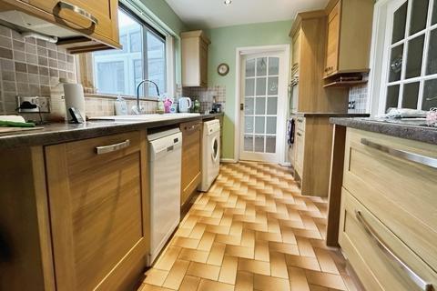 3 bedroom semi-detached house to rent, Forest Road, CB1