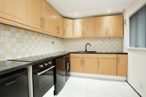 2 bedroom flat to rent, Oxwich Close, Caerdydd, CF5