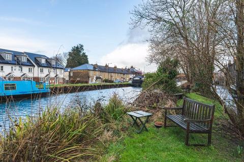 3 bedroom terraced house for sale, Government Row, Enfield