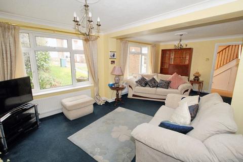 3 bedroom end of terrace house for sale, Campbells Ride, Holmer Green HP15