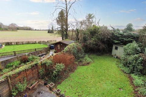 3 bedroom end of terrace house for sale, Campbells Ride, Holmer Green HP15