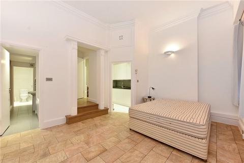 Studio to rent, Mandeville Place, Marylebone