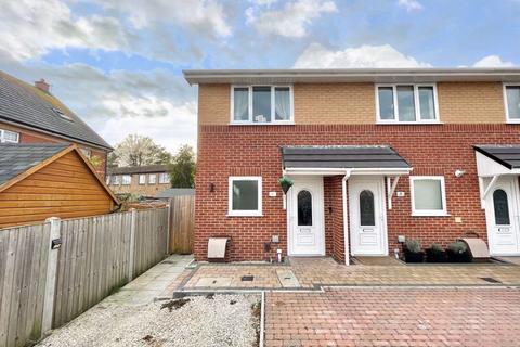 2 bedroom end of terrace house for sale, Westport Gardens, Poole BH15