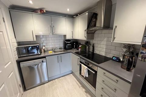 2 bedroom end of terrace house for sale, Westport Gardens, Poole BH15