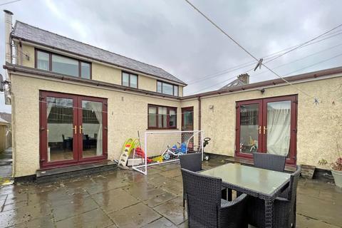 4 bedroom detached house for sale, Waunfawr, Caernarfon, Gwynedd, LL55