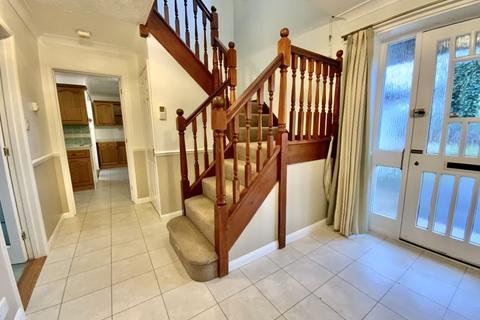 5 Badgers Copse, New Milton, BH25 5PE