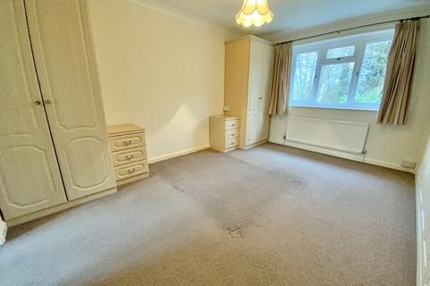 5 Badgers Copse, New Milton, BH25 5PE