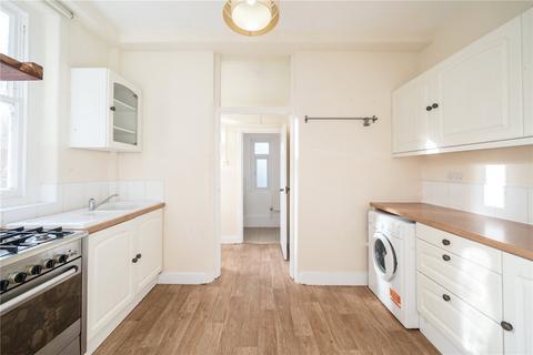 2 bedroom apartment to rent, London W12