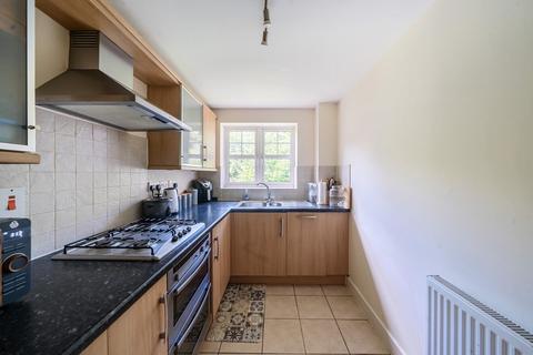 2 bedroom flat to rent, Bassett Wood Road, Southampton SO16