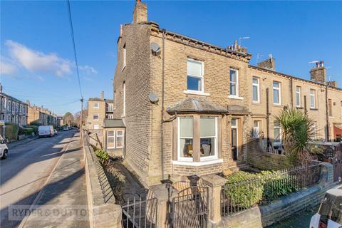 6 bedroom end of terrace house for sale, Savile Road, Elland, HX5