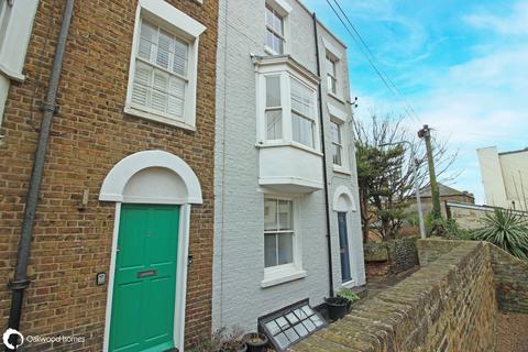 4 bedroom terraced house for sale, Albion Place, Margate