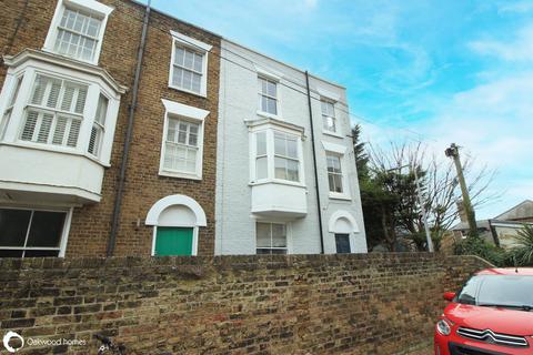 4 bedroom terraced house for sale, Albion Place, Margate