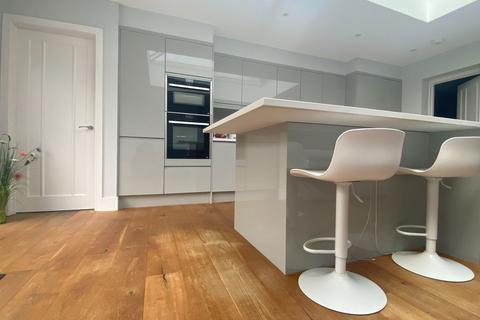53a Whyteleafe Road, Caterham, CR3 5EG