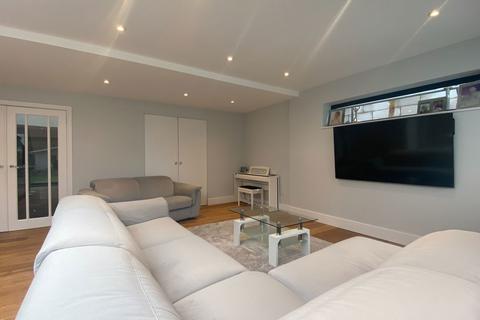 53a Whyteleafe Road, Caterham, CR3 5EG