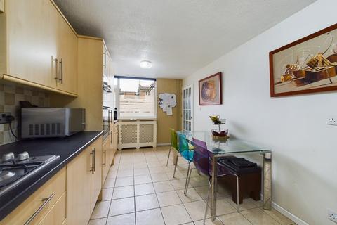 37 Windermere Way, Northampton, NN3 6PA