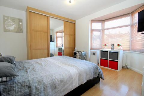 2 bedroom terraced house for sale, Preston Gardens, Round Green, Luton, Bedfordshire, LU2 7NL