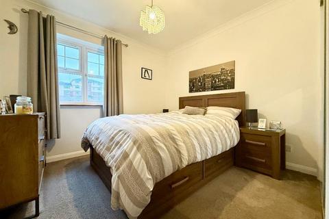 1 bedroom apartment for sale, Barons Court, Earls Mead, Luton, Bedfordshire, LU2 7EY