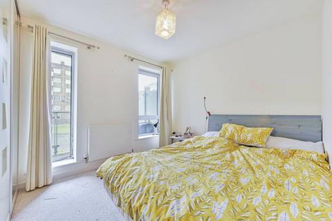 2 bedroom flat to rent, 33 East India Dock Road, London E14