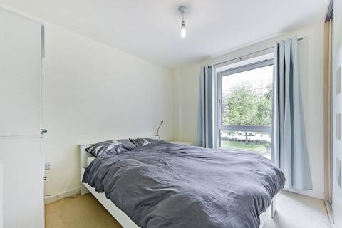 2 bedroom flat to rent, 33 East India Dock Road, London E14