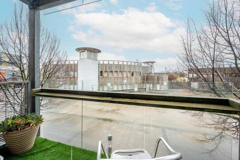 2 bedroom flat for sale, School Square, Greenwich Millennium Village, London, SE10