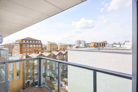 2 bedroom flat to rent, Caspian Apartments, Limehouse, London, E14