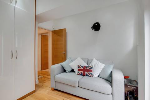 2 bedroom flat for sale, Brondesbury Villas, Queen's Park, London, NW6