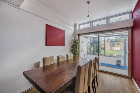 4 bedroom end of terrace house for sale, Norbury Crescent, Norbury, London, SW16