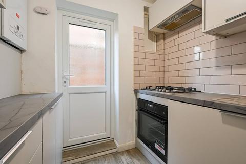 2 bedroom flat to rent, Hanover Road, N15, Tottenham, N15