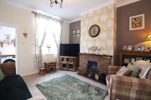 3 bedroom end of terrace house for sale, Bromley Lane, Kingswinford DY6