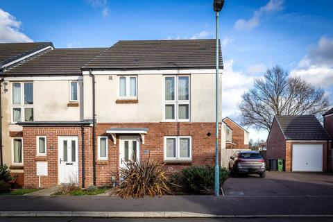 3 bedroom end of terrace house to rent, Lydney GL15