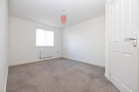 3 bedroom end of terrace house to rent, Lydney GL15