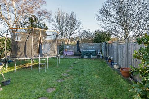 10 Ardingly, Bracknell, RG12 8XR
