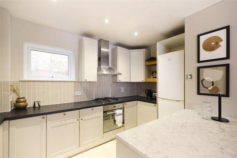 4 bedroom duplex for sale, Sussex Way, London