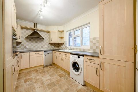 2 bedroom bungalow to rent, High Street, Abingdon OX13