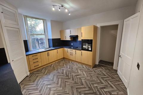 2 bedroom flat to rent, 12 (Ground Floor) Somerville Place, Dundee,