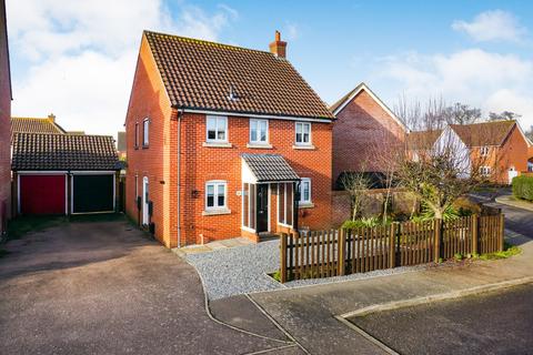 3 bedroom detached house for sale, Field Acre Way, Long Stratton, Norwich