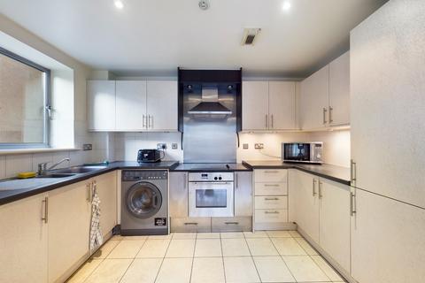 2 bedroom flat to rent, Horizon Building, 15 Hertsmere Road, London, E14