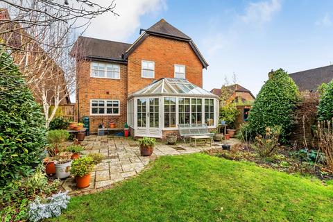 4 bedroom detached house for sale, Greshams Way, Edenbridge