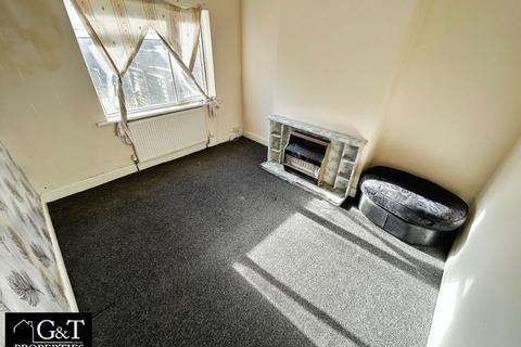 3 bedroom semi-detached house to rent, High Street, Brockmoor, Brierley Hill