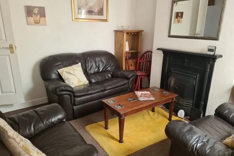 3 bedroom terraced house to rent, Magdalen Road