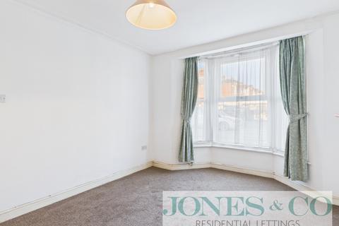 3 bedroom terraced house to rent, Magdalen Road