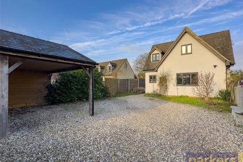 3 bedroom detached house for sale, Milestone Road, Carterton, Oxfordshire, OX18