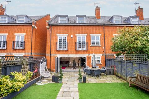 5 bedroom end of terrace house for sale, Beningfield Drive, St. Albans AL2