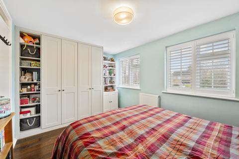 1 bedroom apartment for sale, Minstrel Gardens, Surbiton KT5