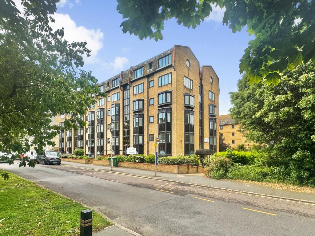 Court Place