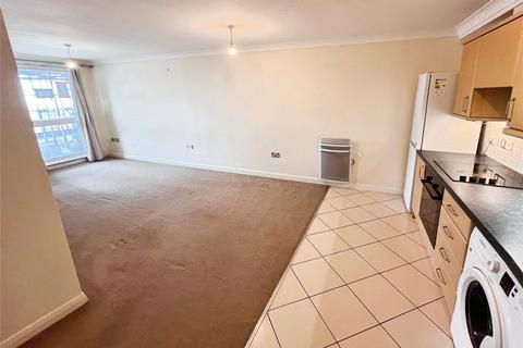 2 bedroom flat to rent, Alencon Link, Hampshire RG21