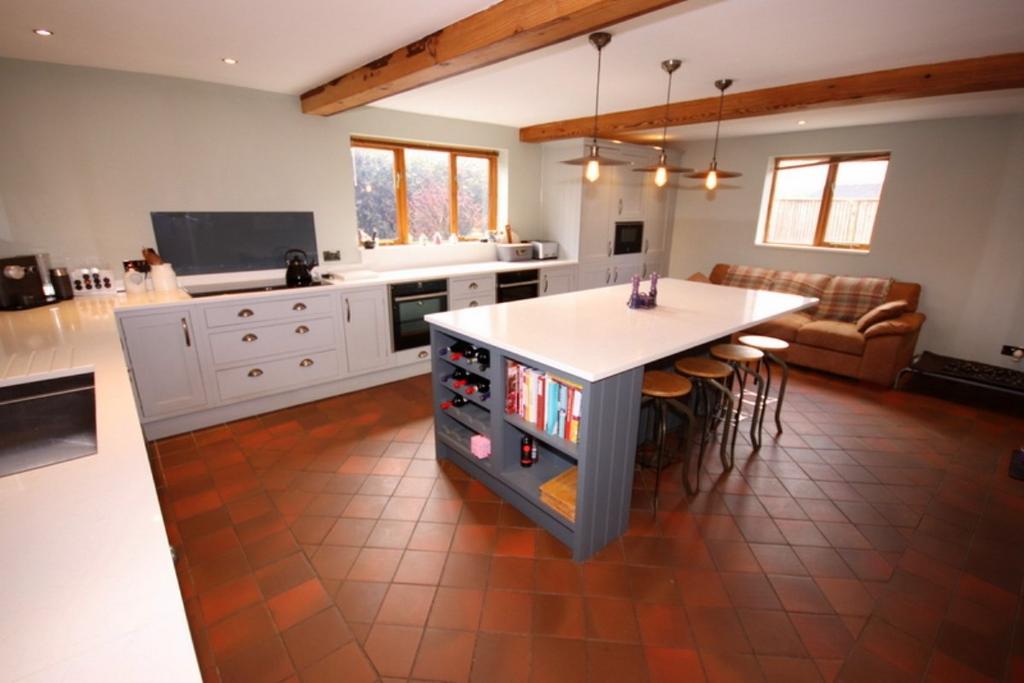 Kitchen/Family Room
