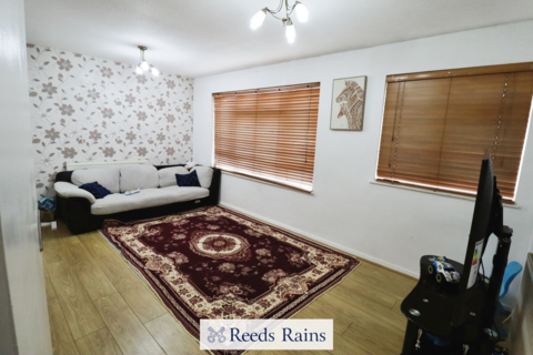 1 bedroom apartment for sale, Nash Road, Romford RM6