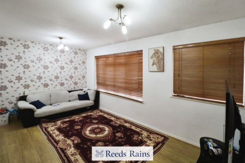 70 Nash Road, Chadwell Heath, Romford, RM6 5JP